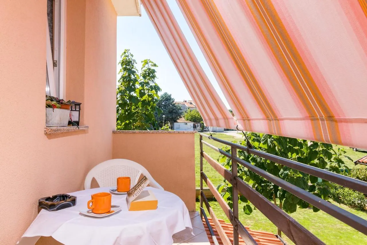 Apartments Kendel Fazana 0*,  Croatia