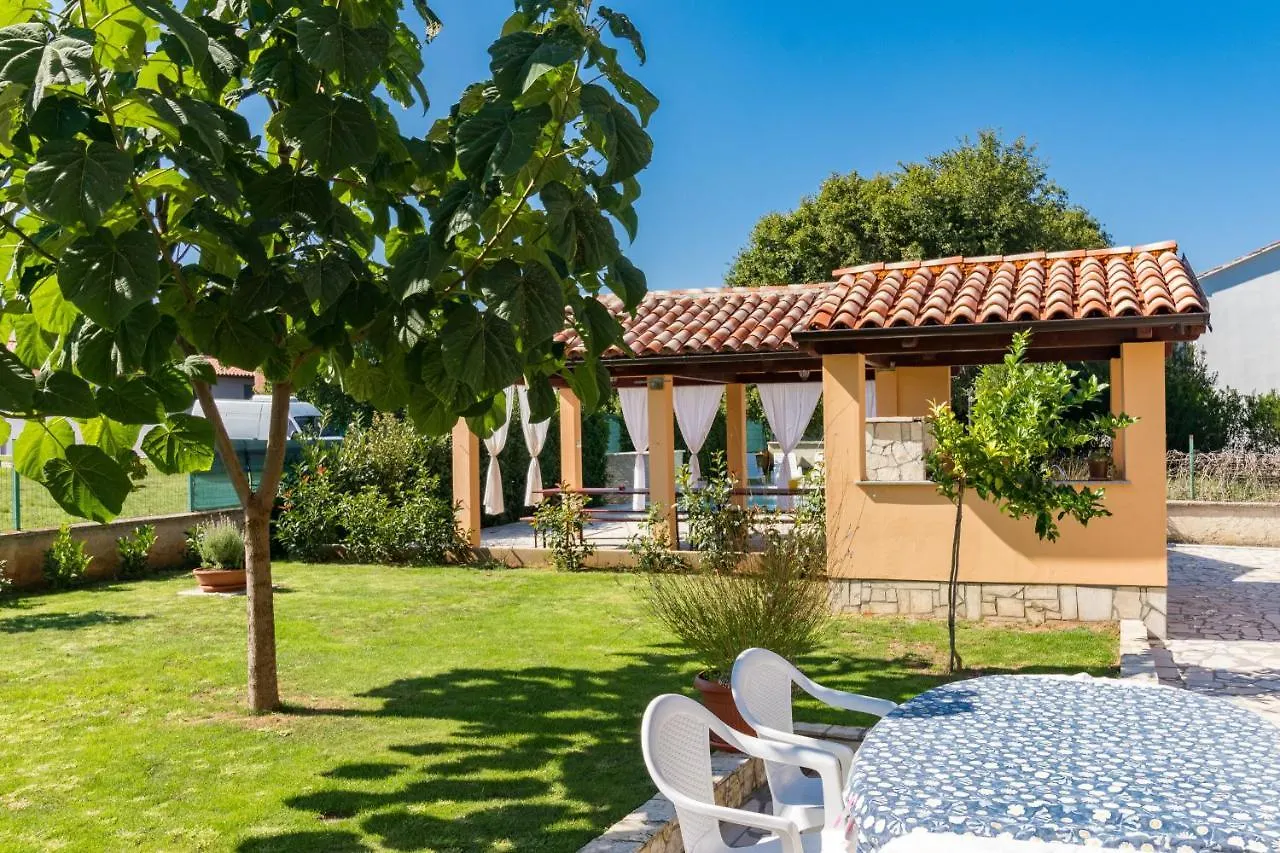 Apartments Kendel Fazana Croatia