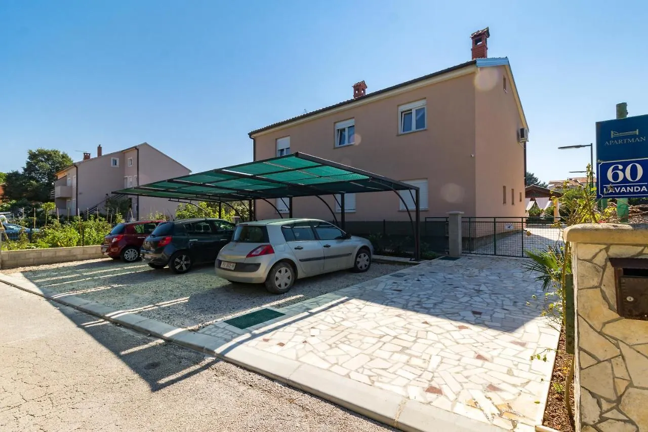 Apartments Kendel Fazana