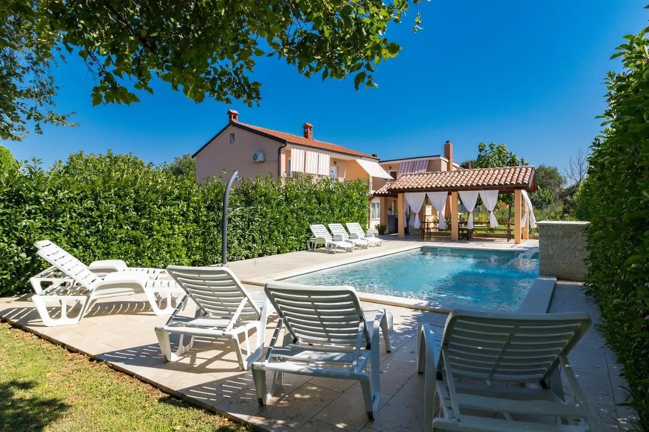 Apartments Kendel Fazana Croatia