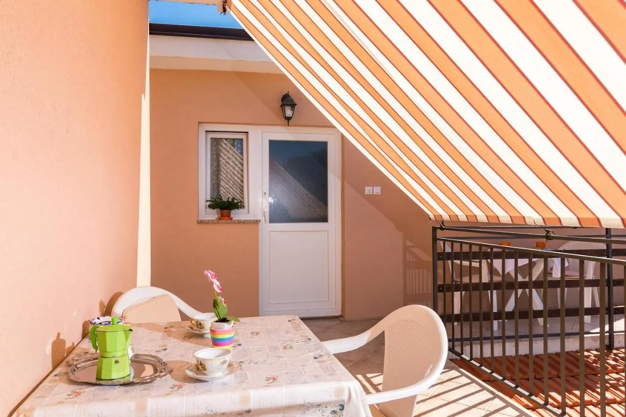 Apartments Kendel Fazana Croatia